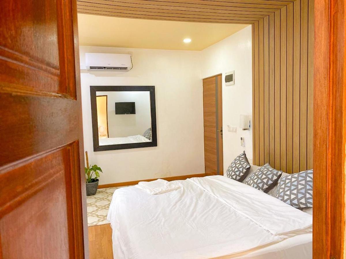Fatims Beach House Maafushi Esterno foto