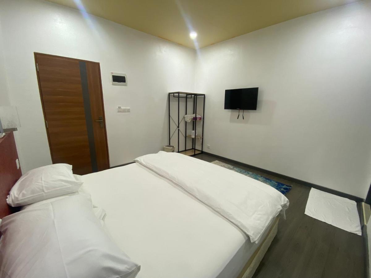 Fatims Beach House Maafushi Esterno foto